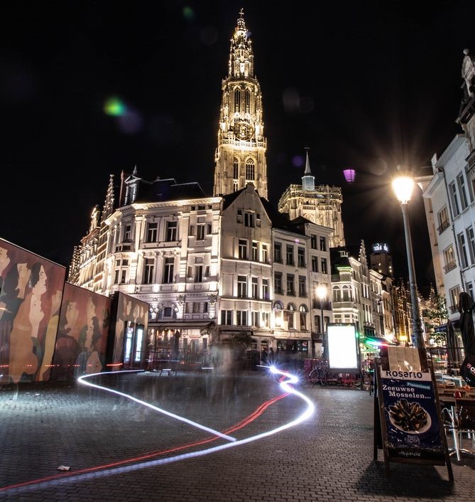 Nieuwe verlichting straten OLV Katehdraal Antwerpen